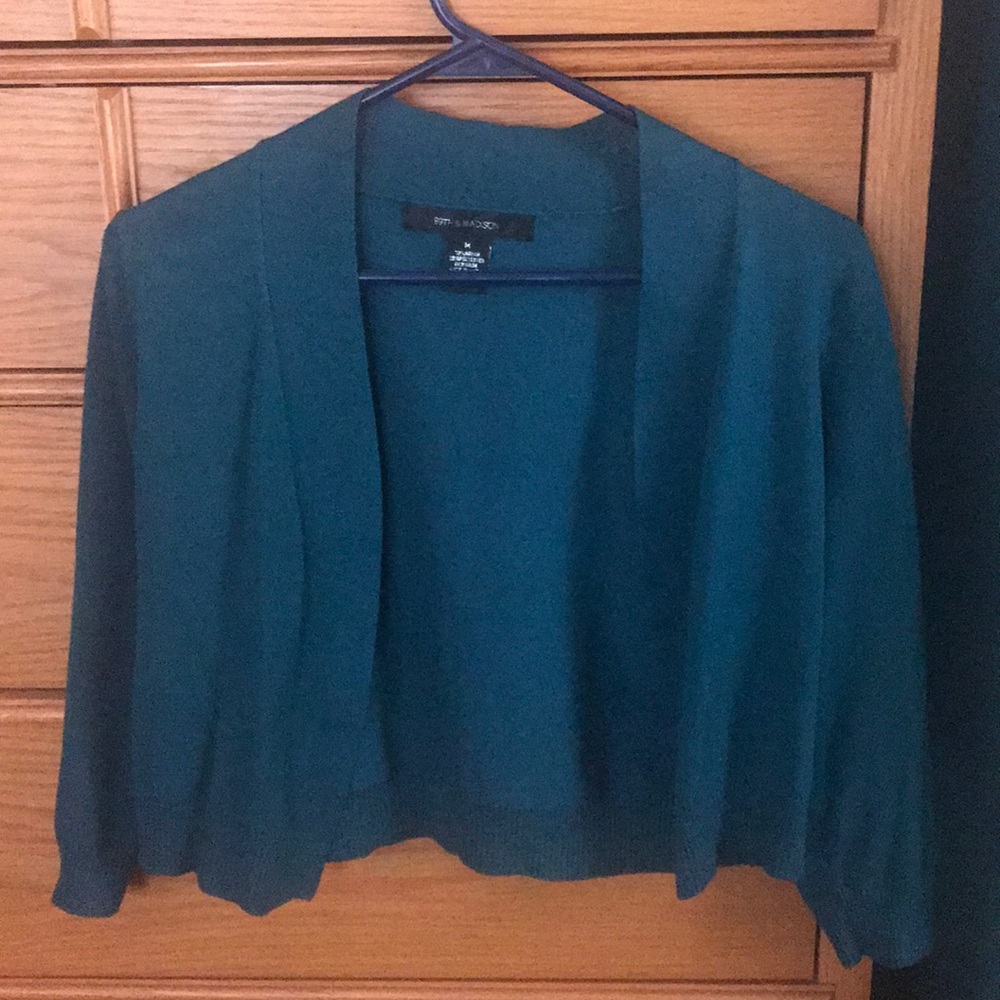 Size Med green/blue cropped sweater